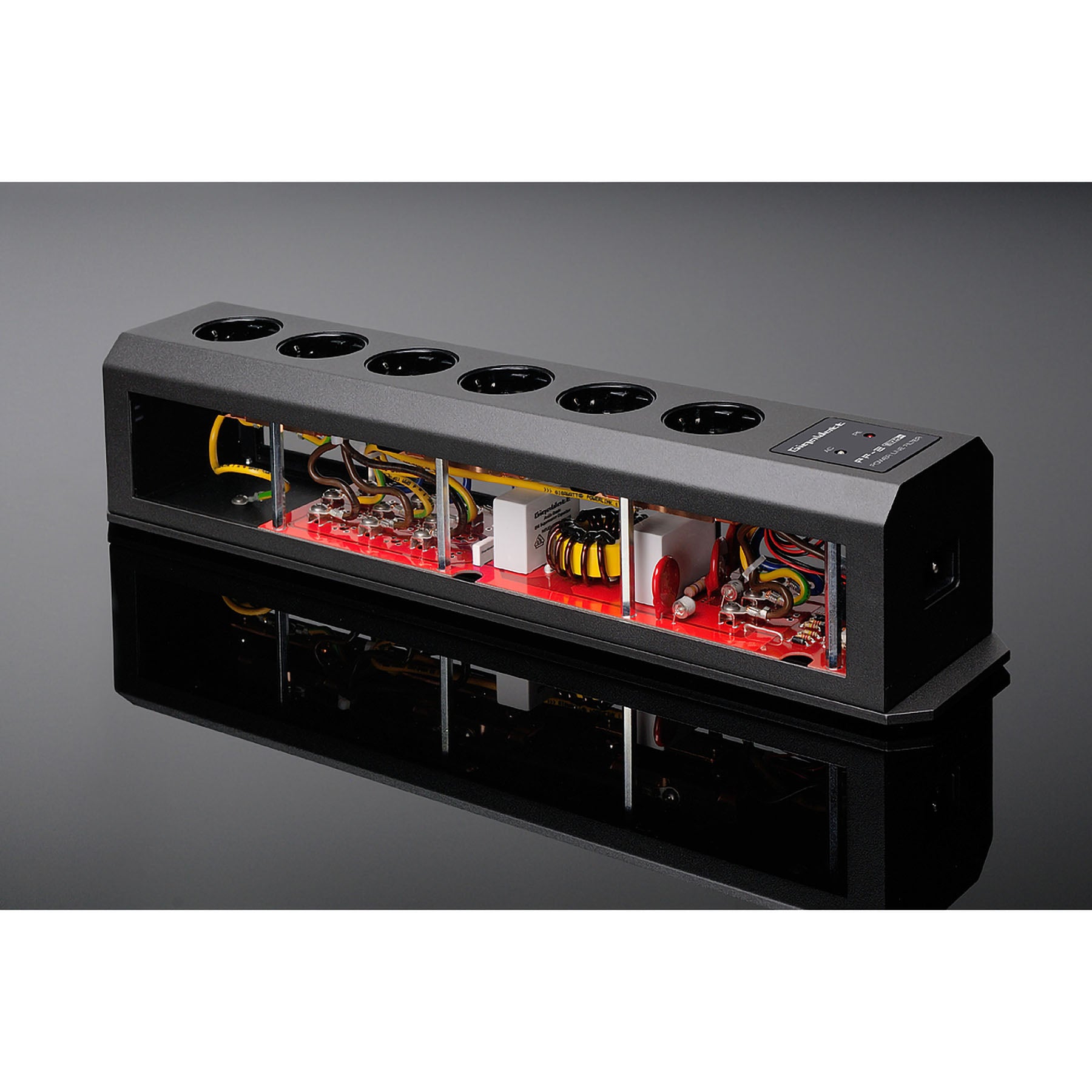 GigaWatt PF-2 EVO+ Filtering Power Strip