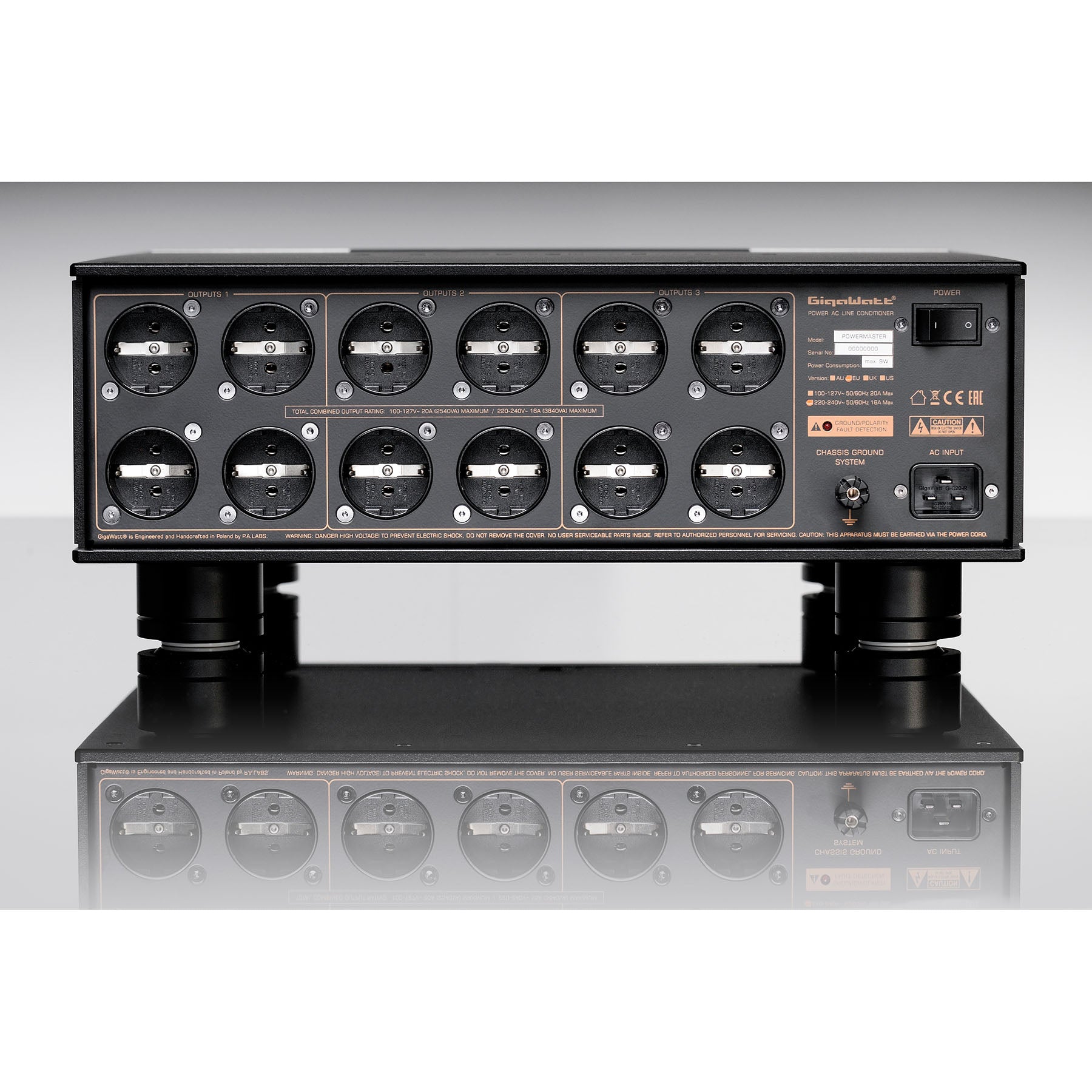 GigaWatt Powermaster Flagship Reference Power Conditioner with LS-2 EVO Cable