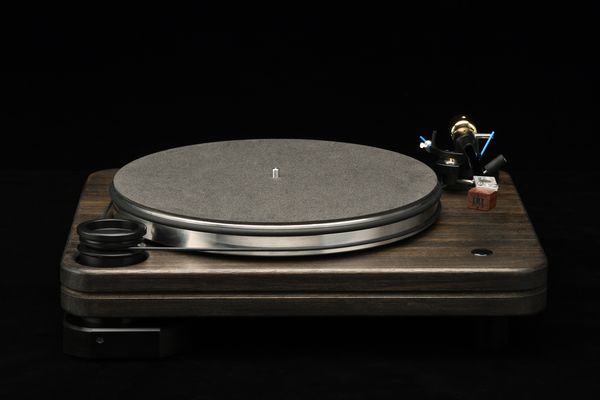 Pear Audio Captain John Handy Turntable with Cornet 1 Tonerarm - Wood