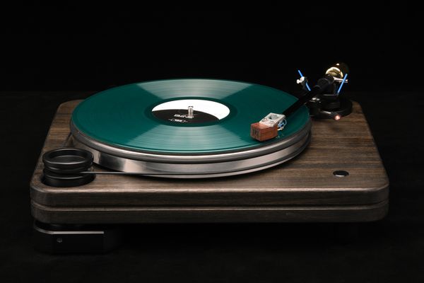 Pear Audio Captain John Handy Turntable with Cornet 1 Tonerarm - Wood