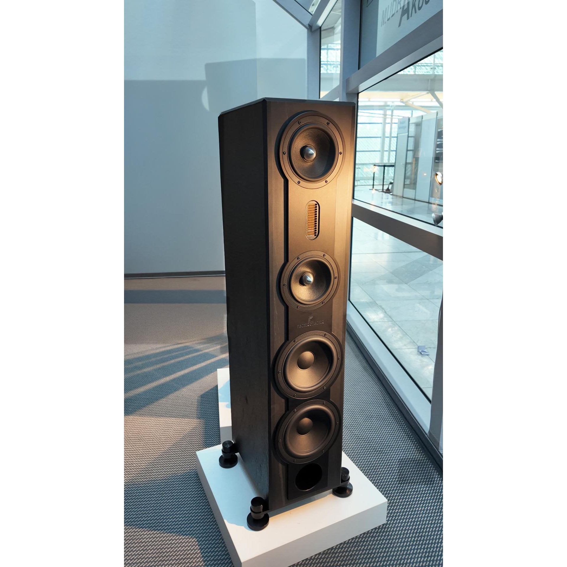 Fischer & Fischer SN570M 3-way Bi-Wired Floor Standing Loudspeaker (pair)