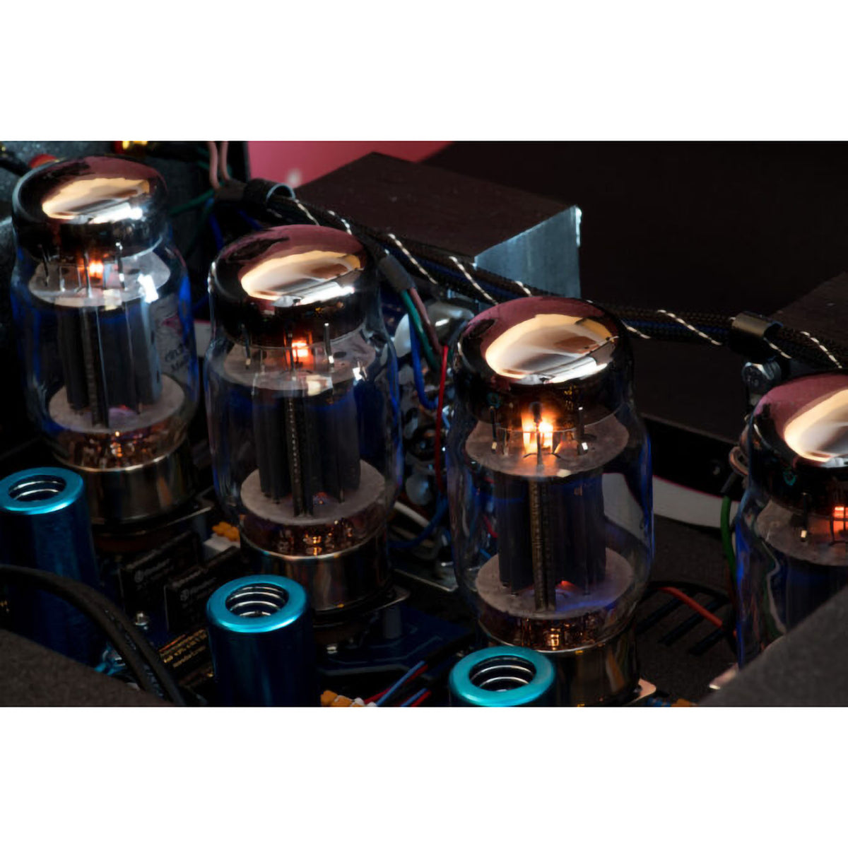 Canor Virtus I2 (Class A) Vacuum Tube Integrated Amplifier