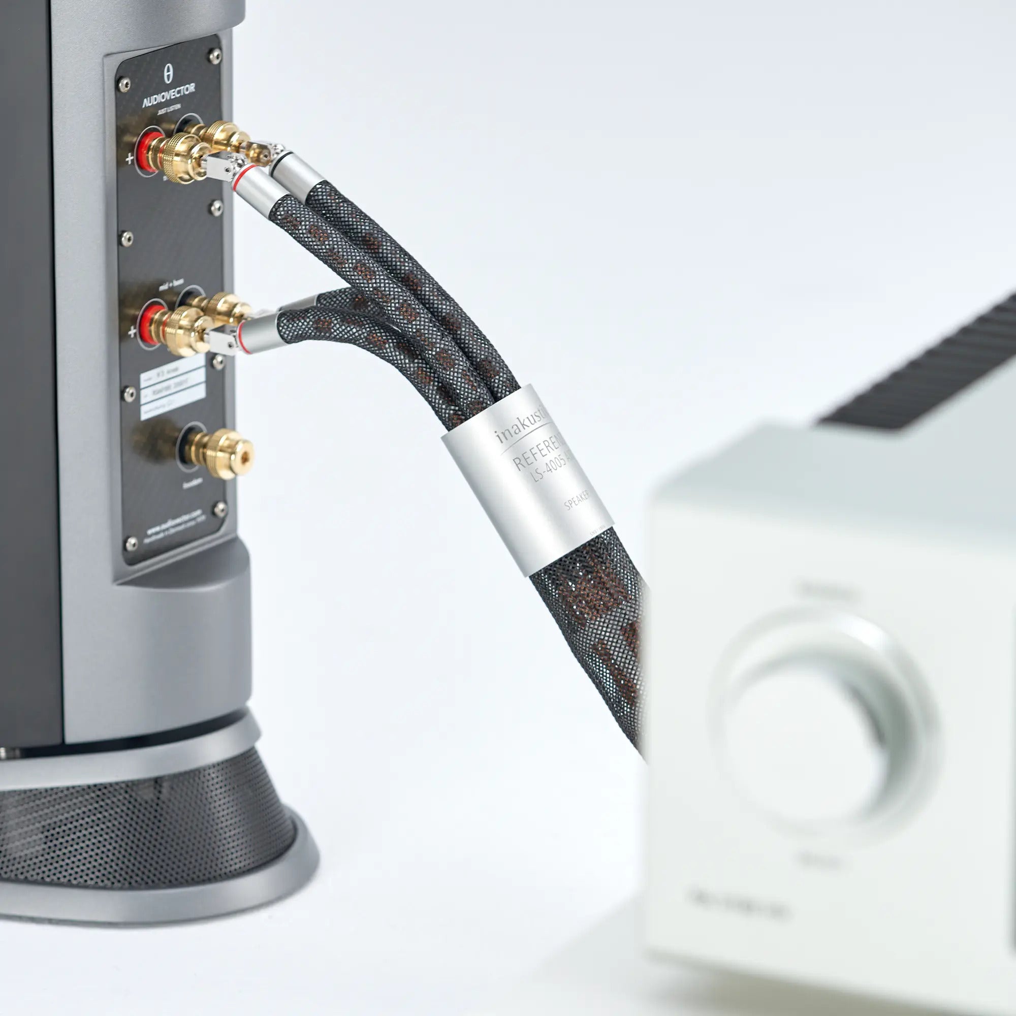 Inakustik Referenz LS-4005 Speaker Cable (pair)