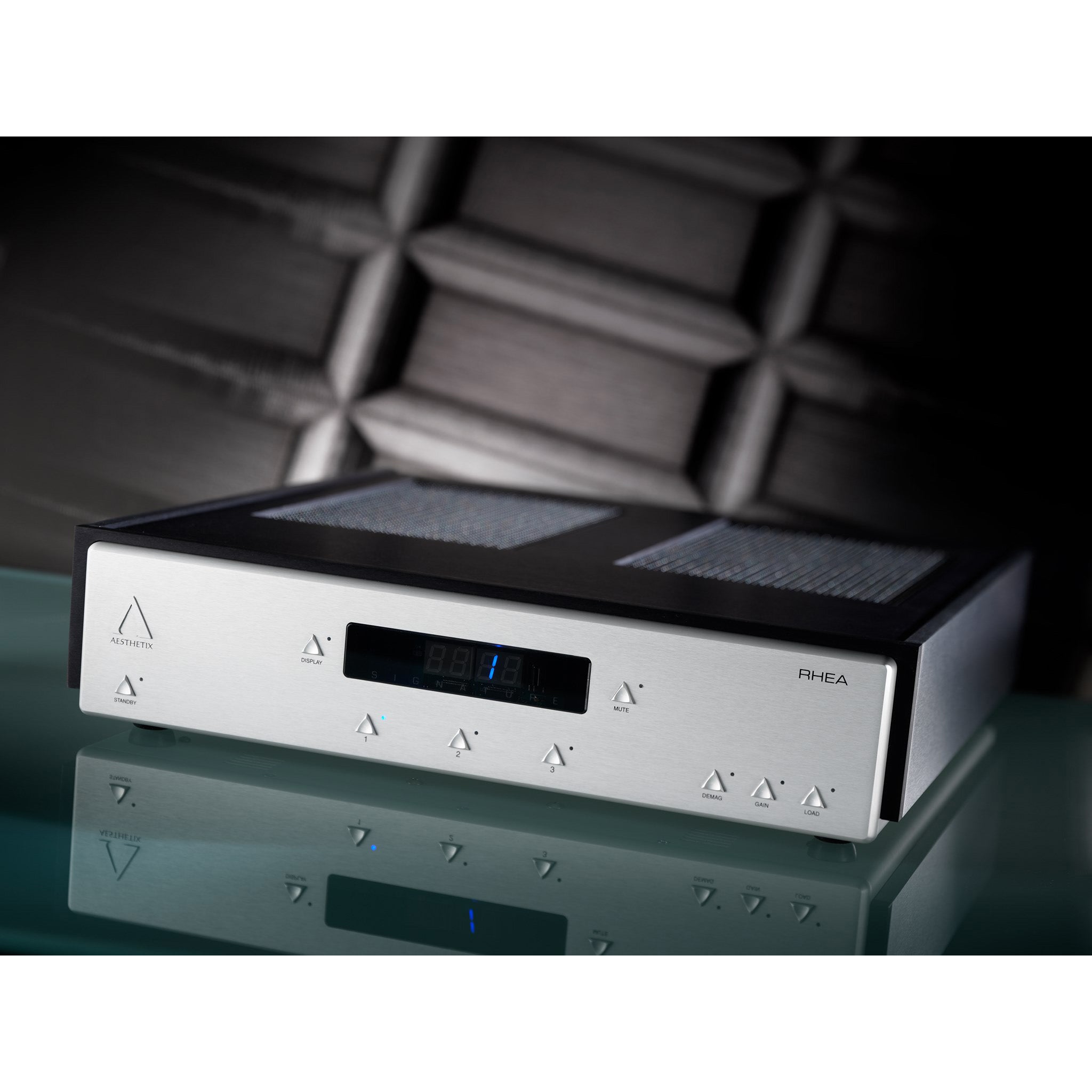 Aesthetix Rhea Saturn Series Phono Preamplifier