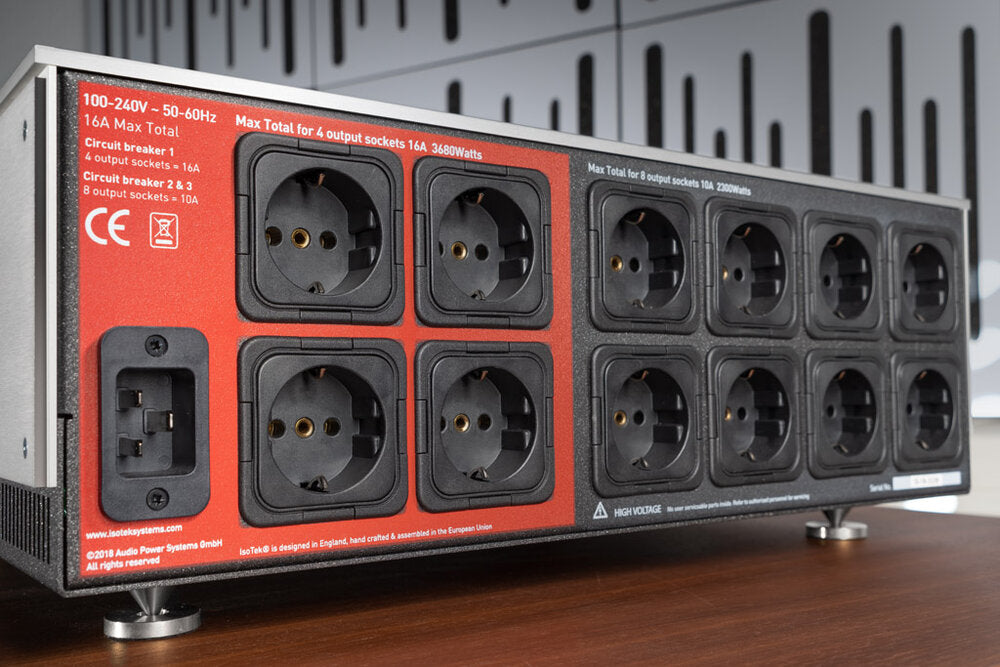 IsoTek EVO3 Nova Power Conditioner