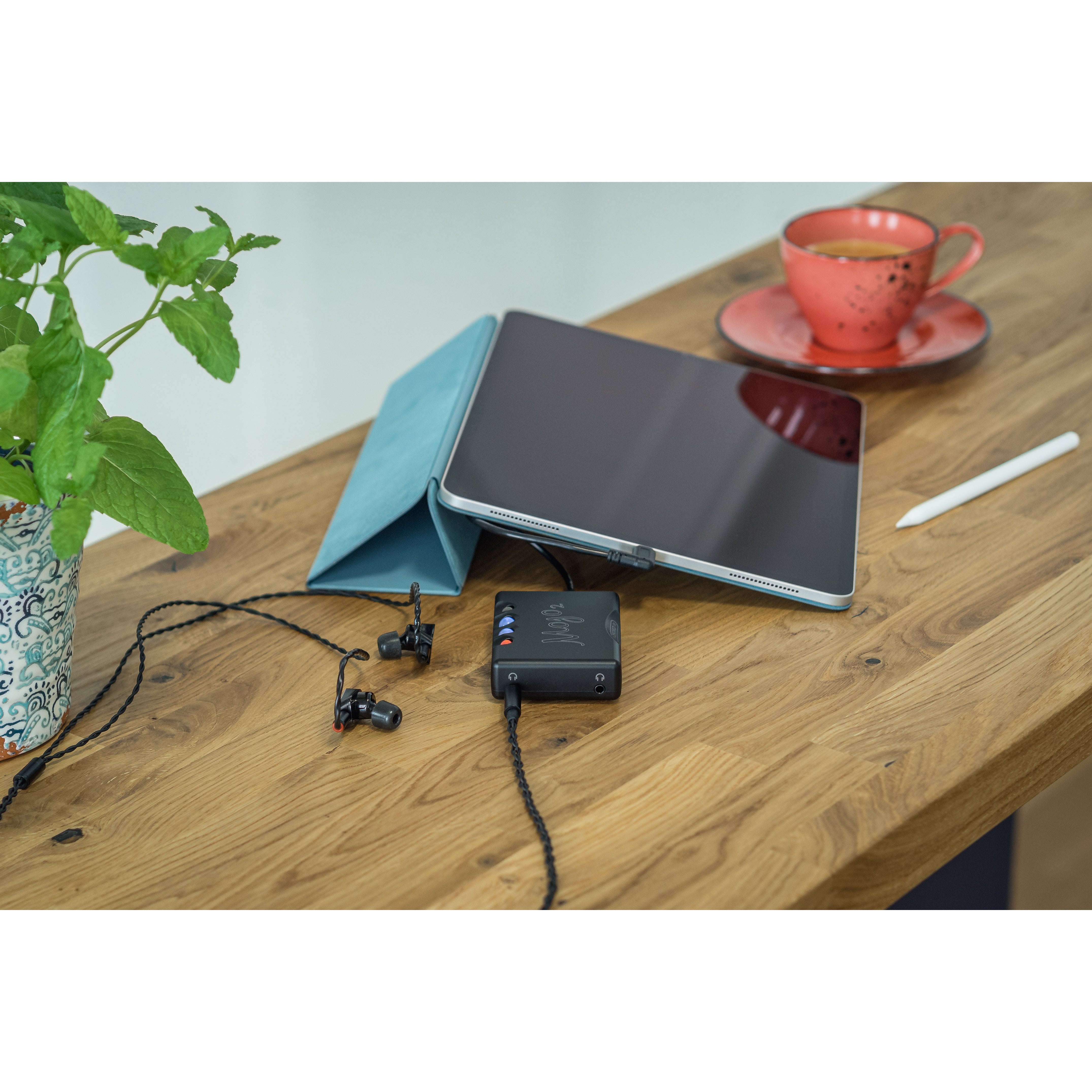 Chord Mojo 2 Portable DAC/Headphone Amplifier