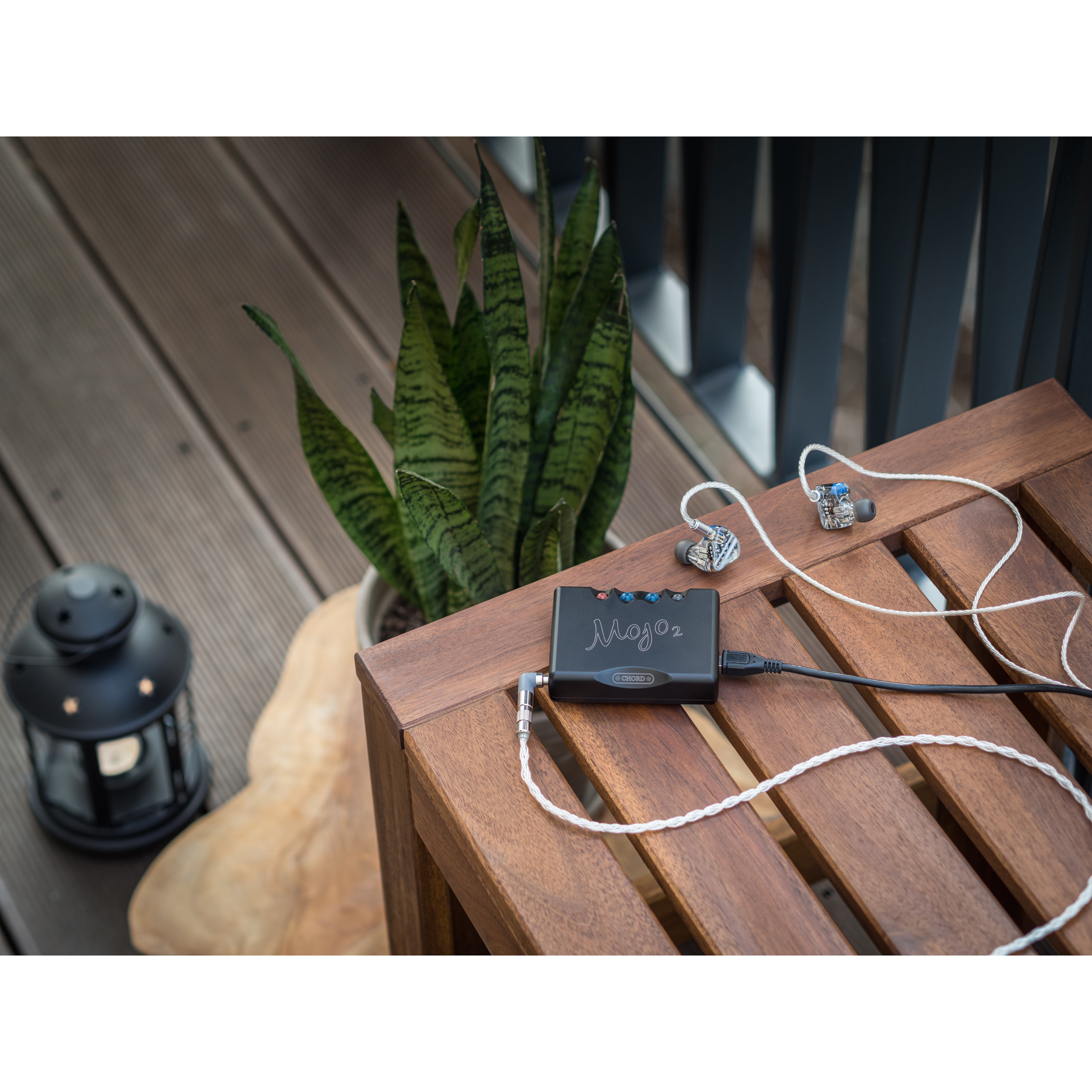 Chord Mojo 2 Portable DAC/Headphone Amplifier