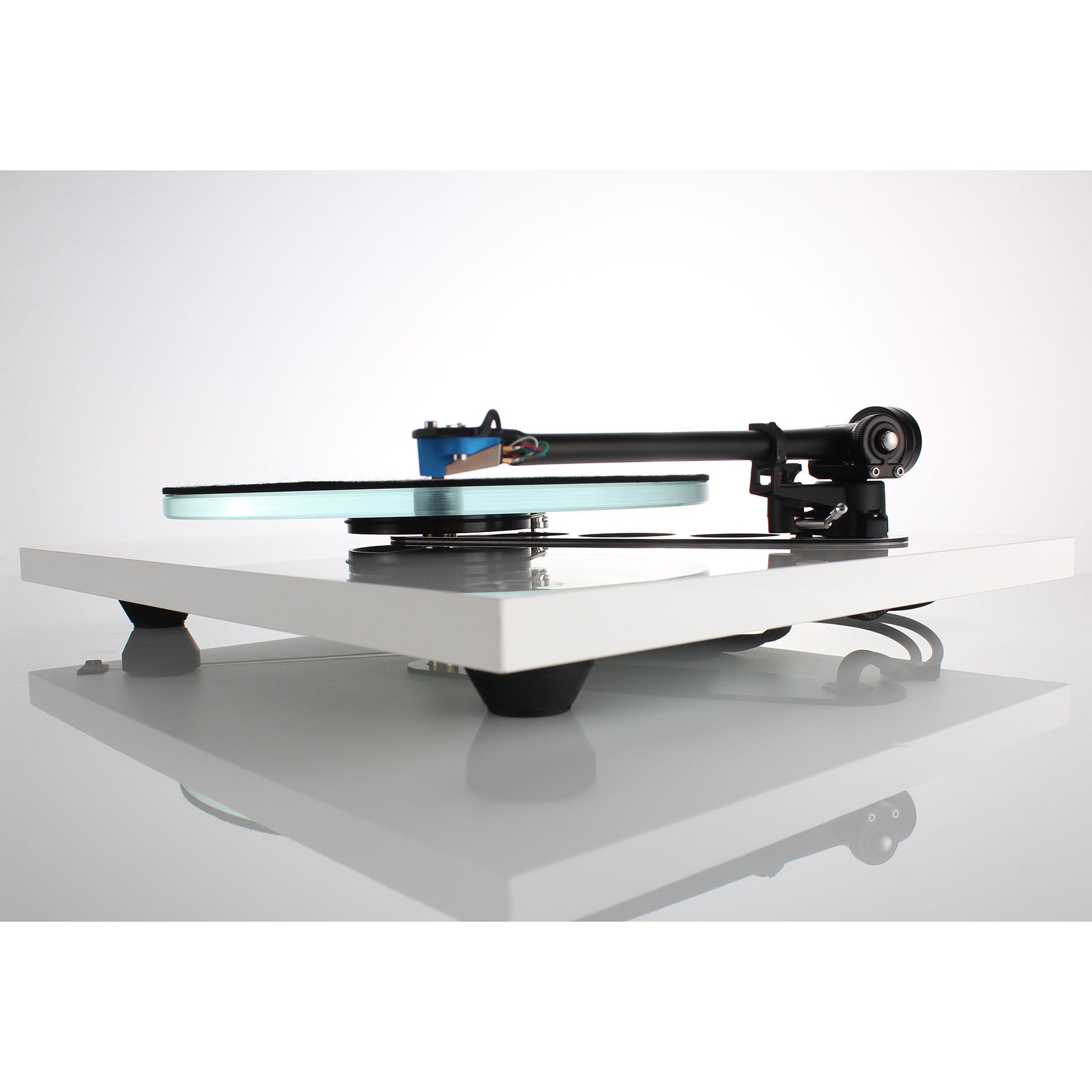 Rega Planar 3 Turntable