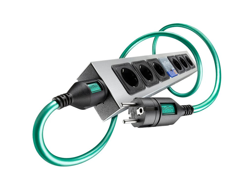 IsoTek EVO3 Initium Power Cable AUS to IEC C13 Connector (1.5m)