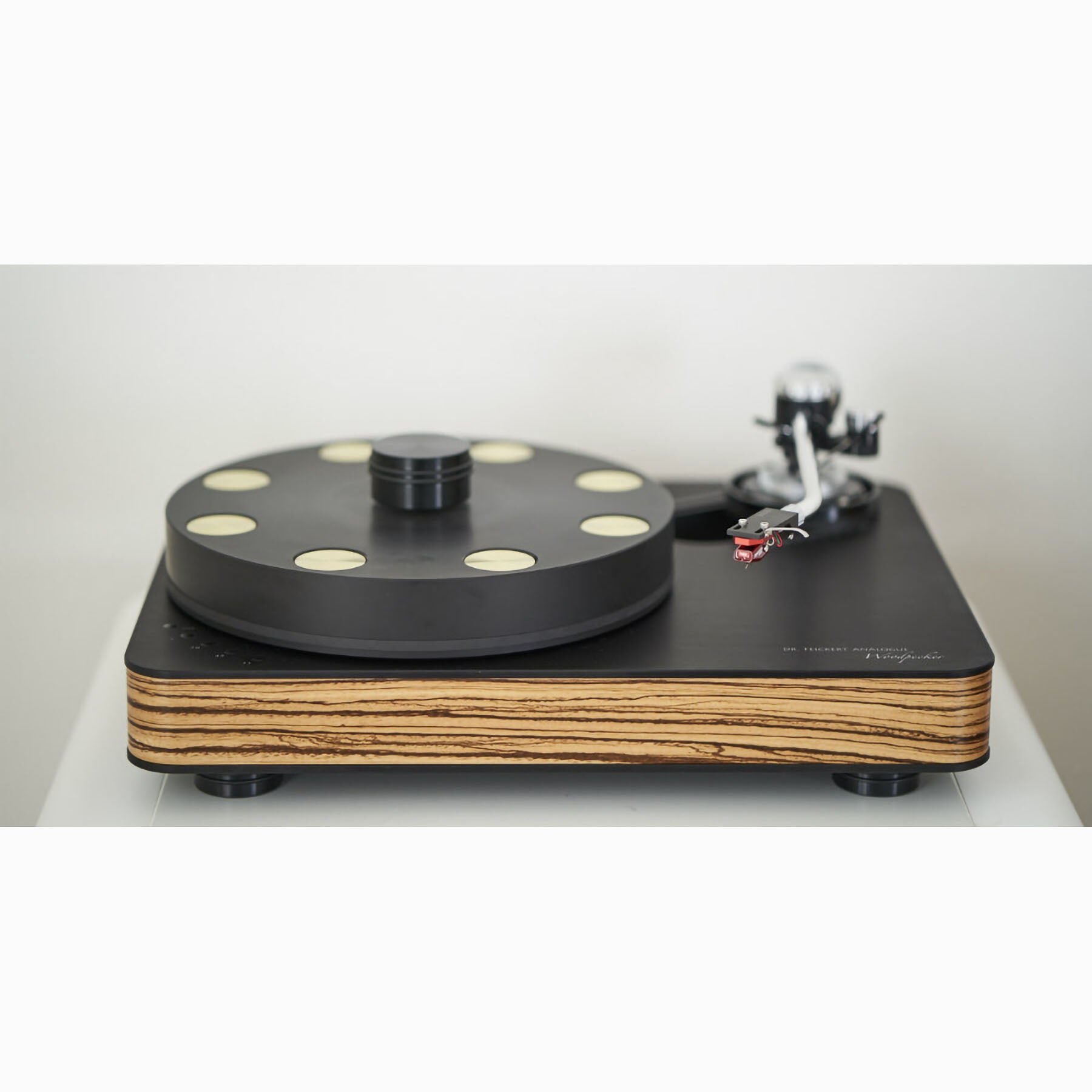 Dr. Feickert Analogue Woodpecker Turntable