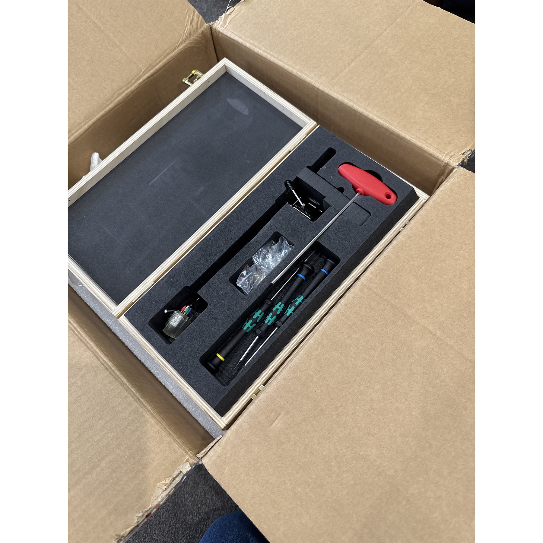 [Trade-in] AMG Giro MkII Turntable Package – with 9W2 Tonearm and DS Audio DSE1 Cartridge