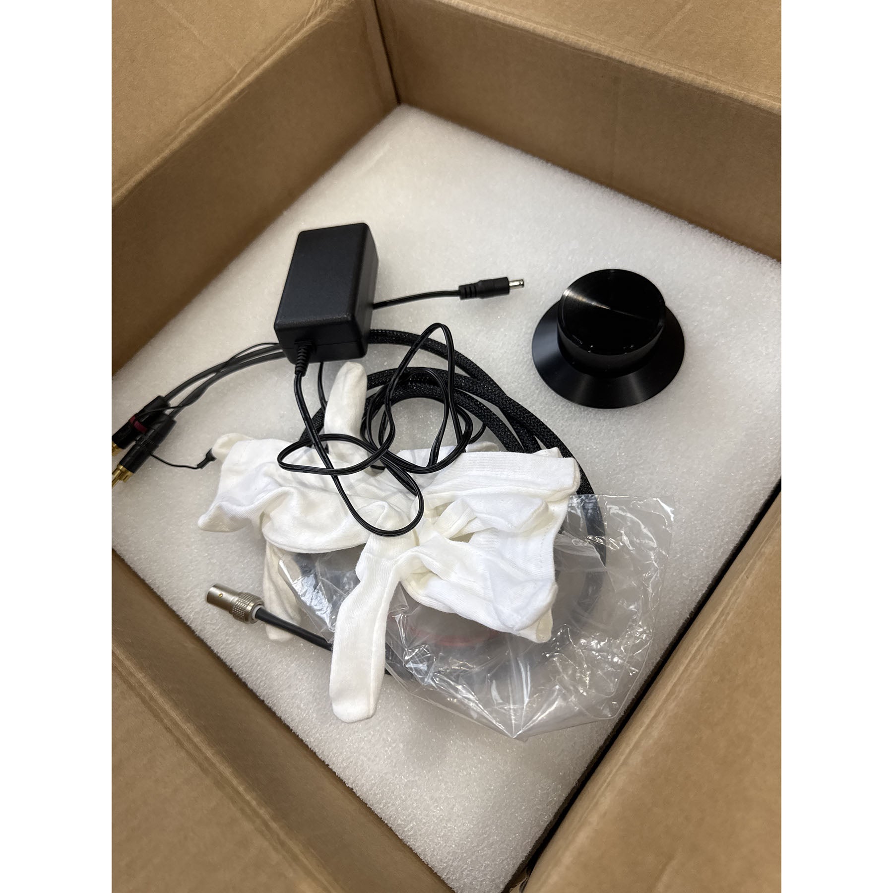 [Trade-in] AMG Giro MkII Turntable Package – with 9W2 Tonearm and DS Audio DSE1 Cartridge