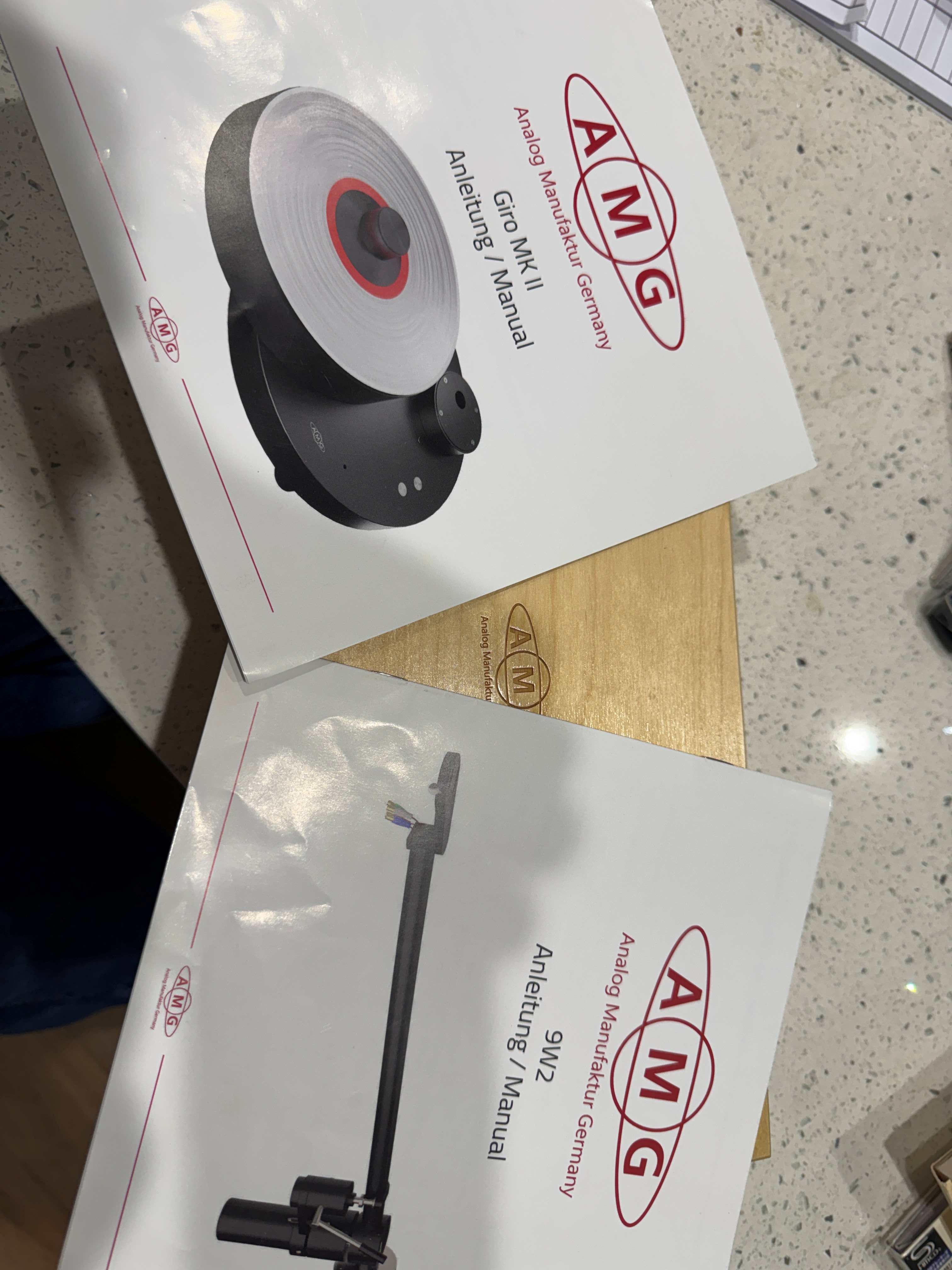 AMG Giro MkII Turntable with AMG 9W2 Tonearm (Traded in)