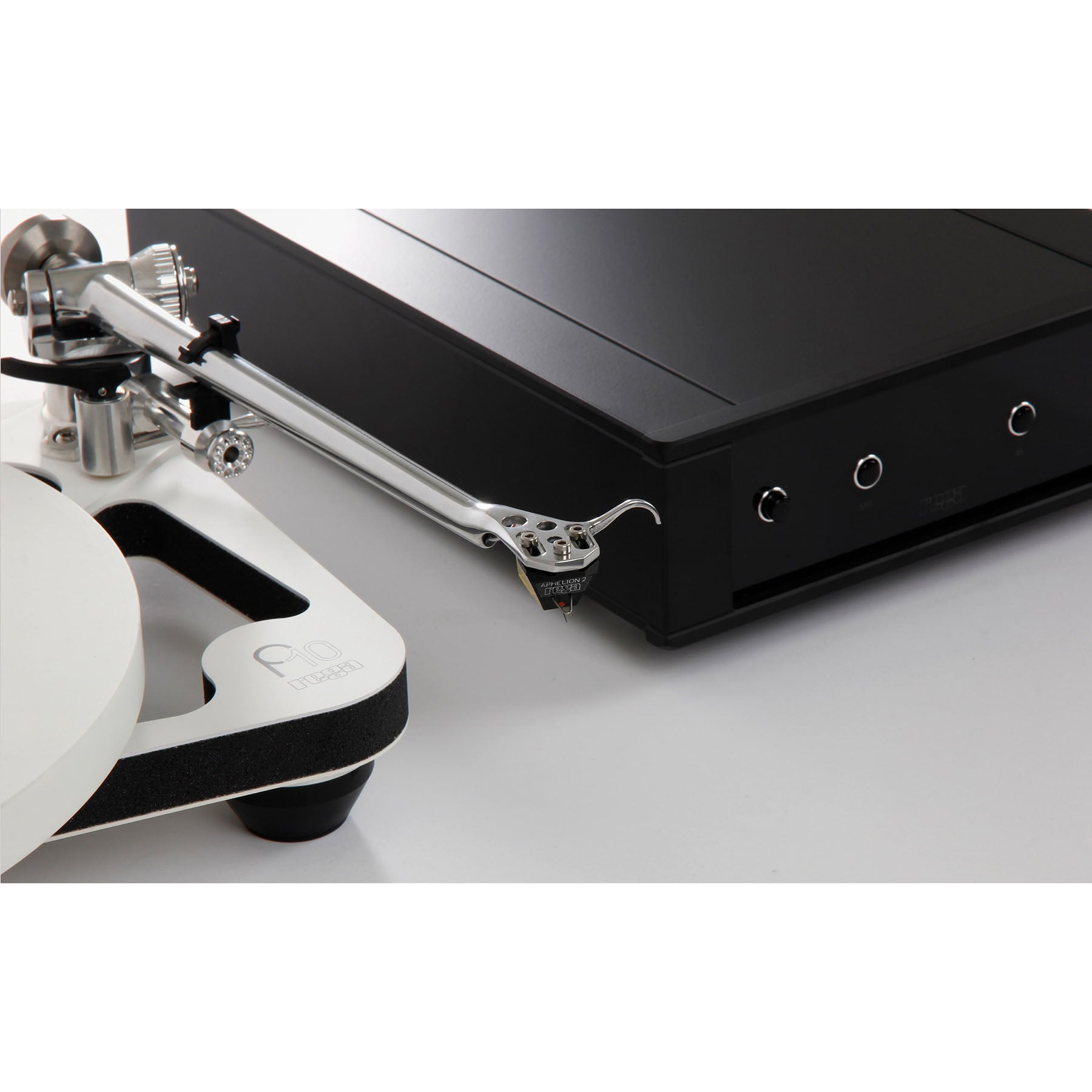 Rega Planar 10 Reference Turntable