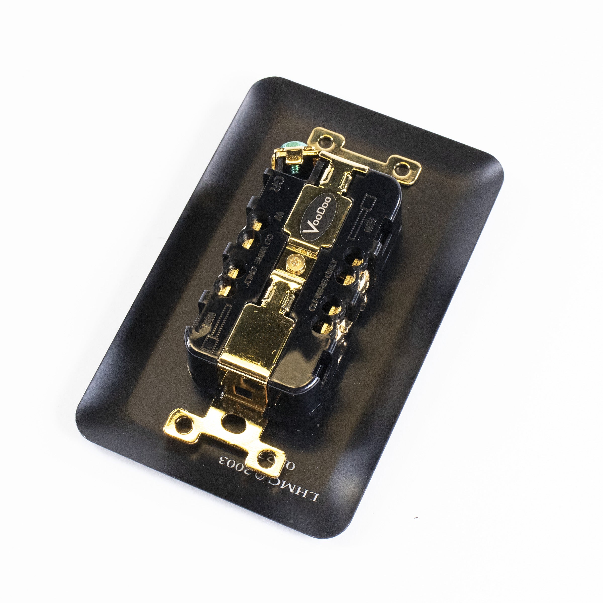 Voodoo Cable PowerPhase AC Isolated Ground Outlets