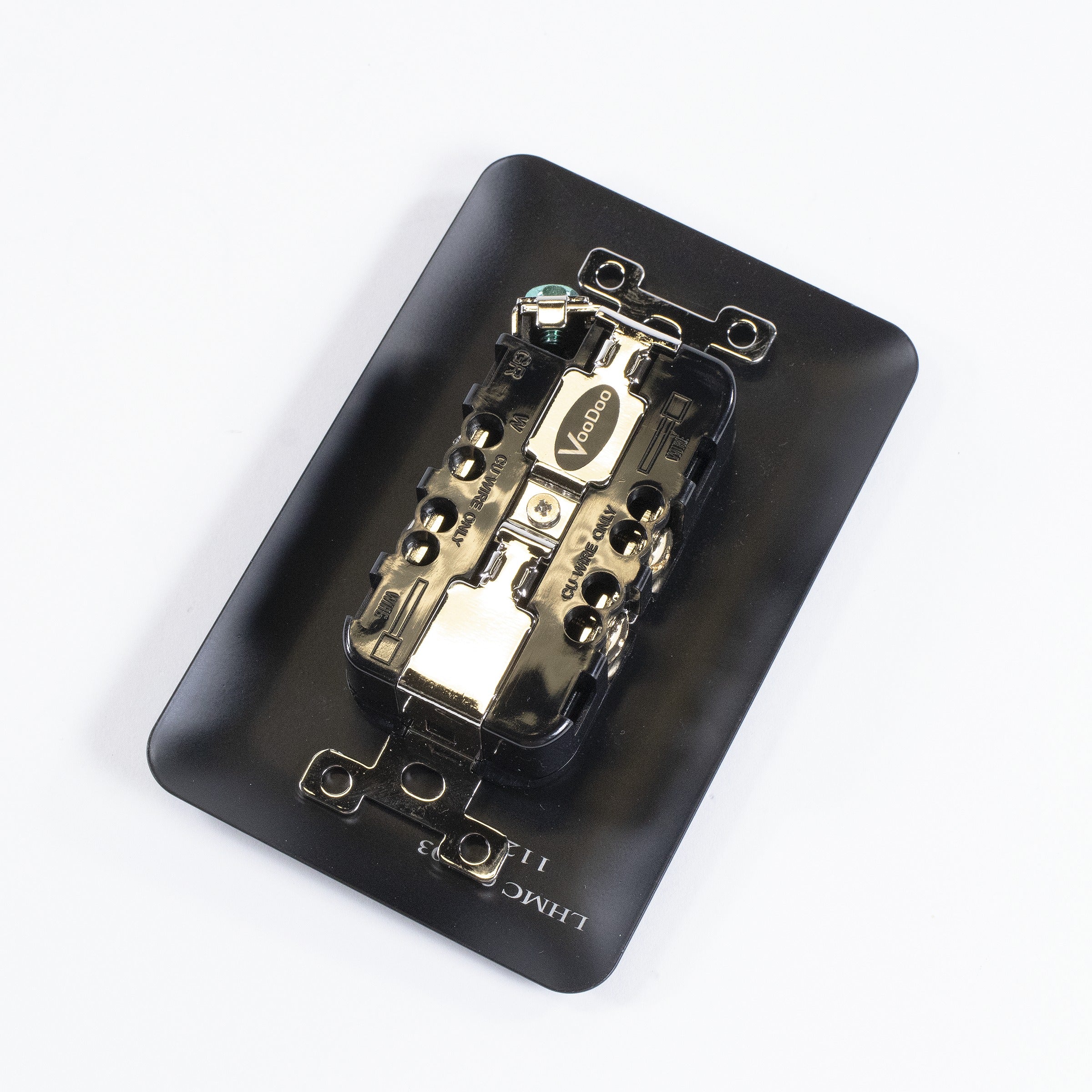 Voodoo Cable PowerPhase AC Isolated Ground Outlets