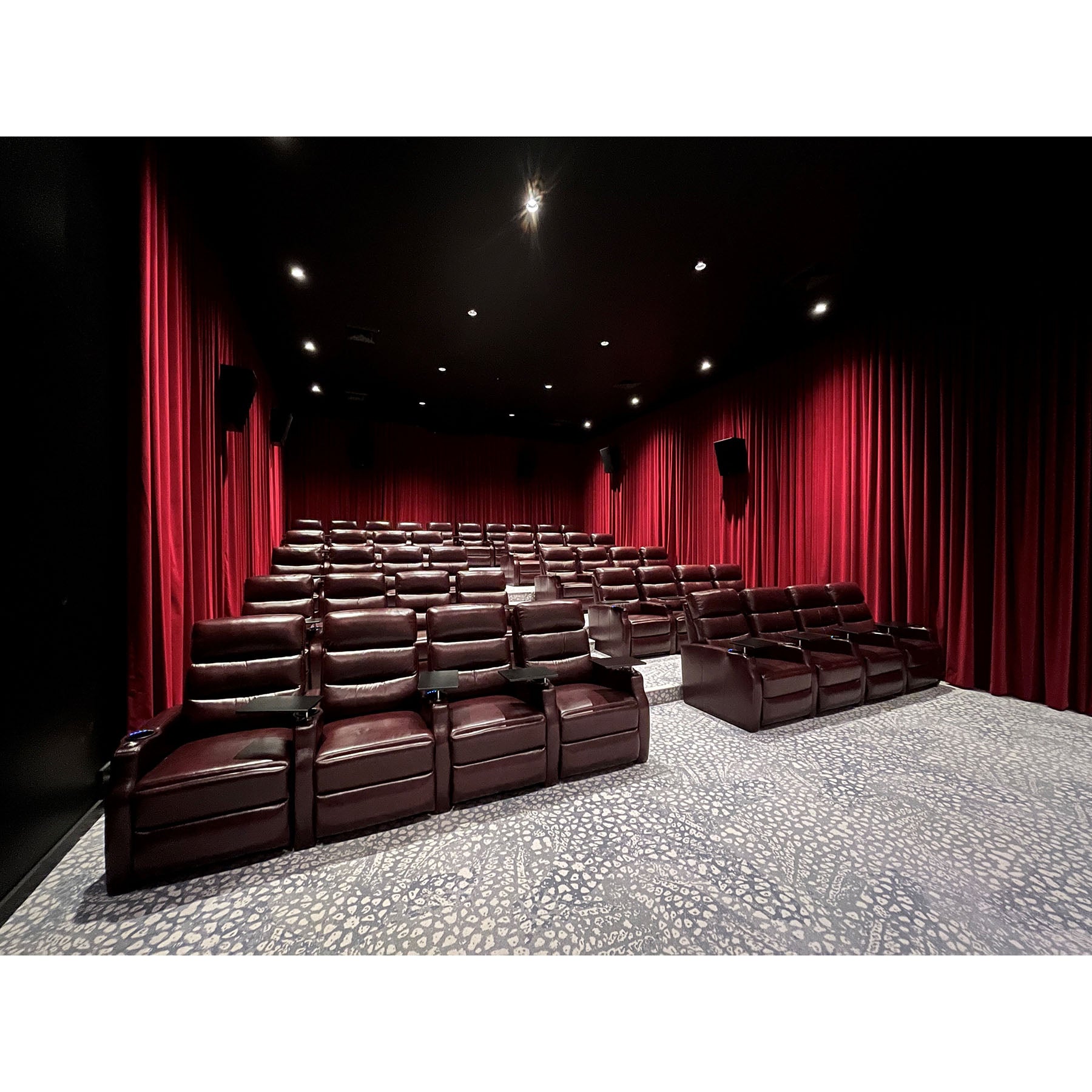 Cogworks STUDIO Cinema Chair