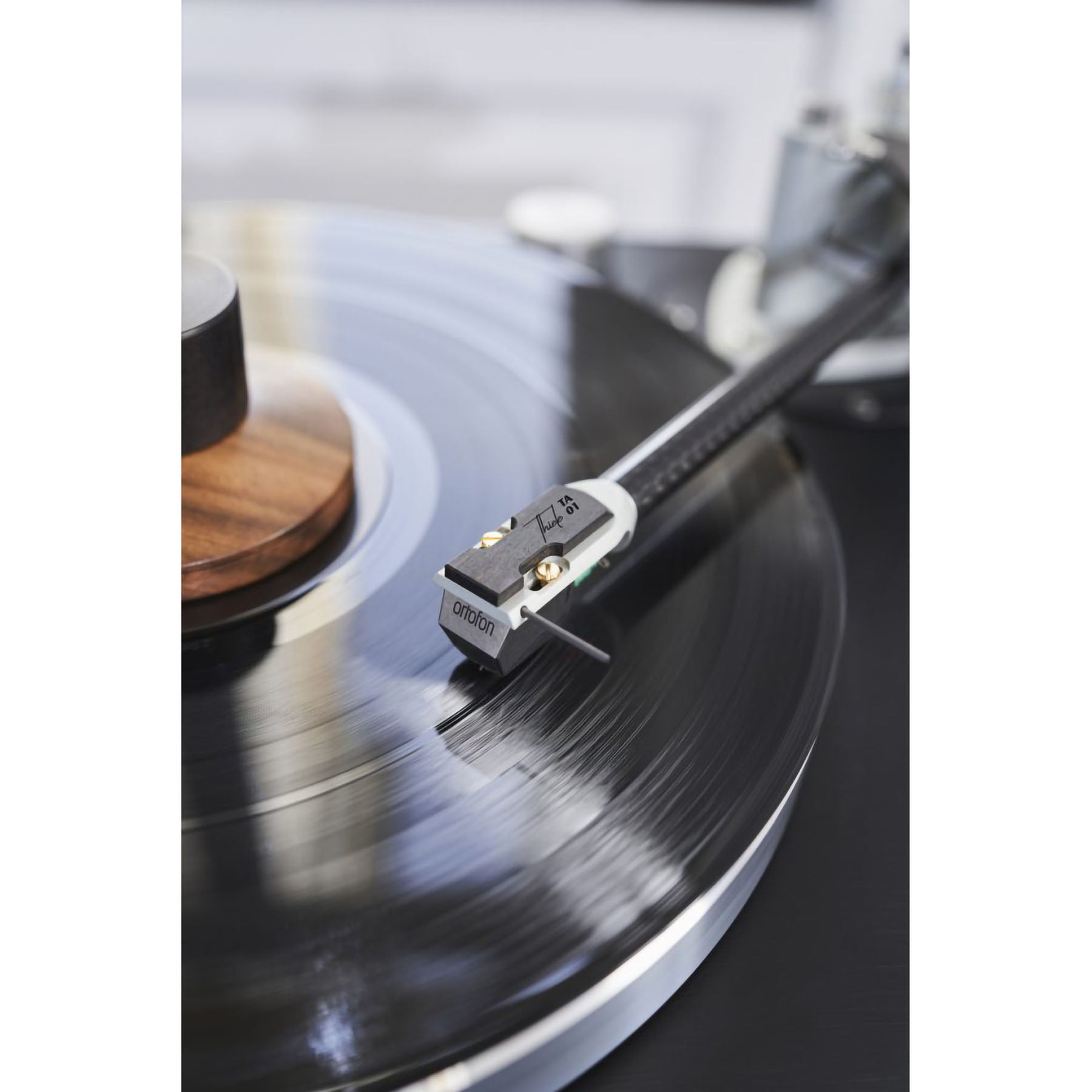 Thiele TA01 Tonearm