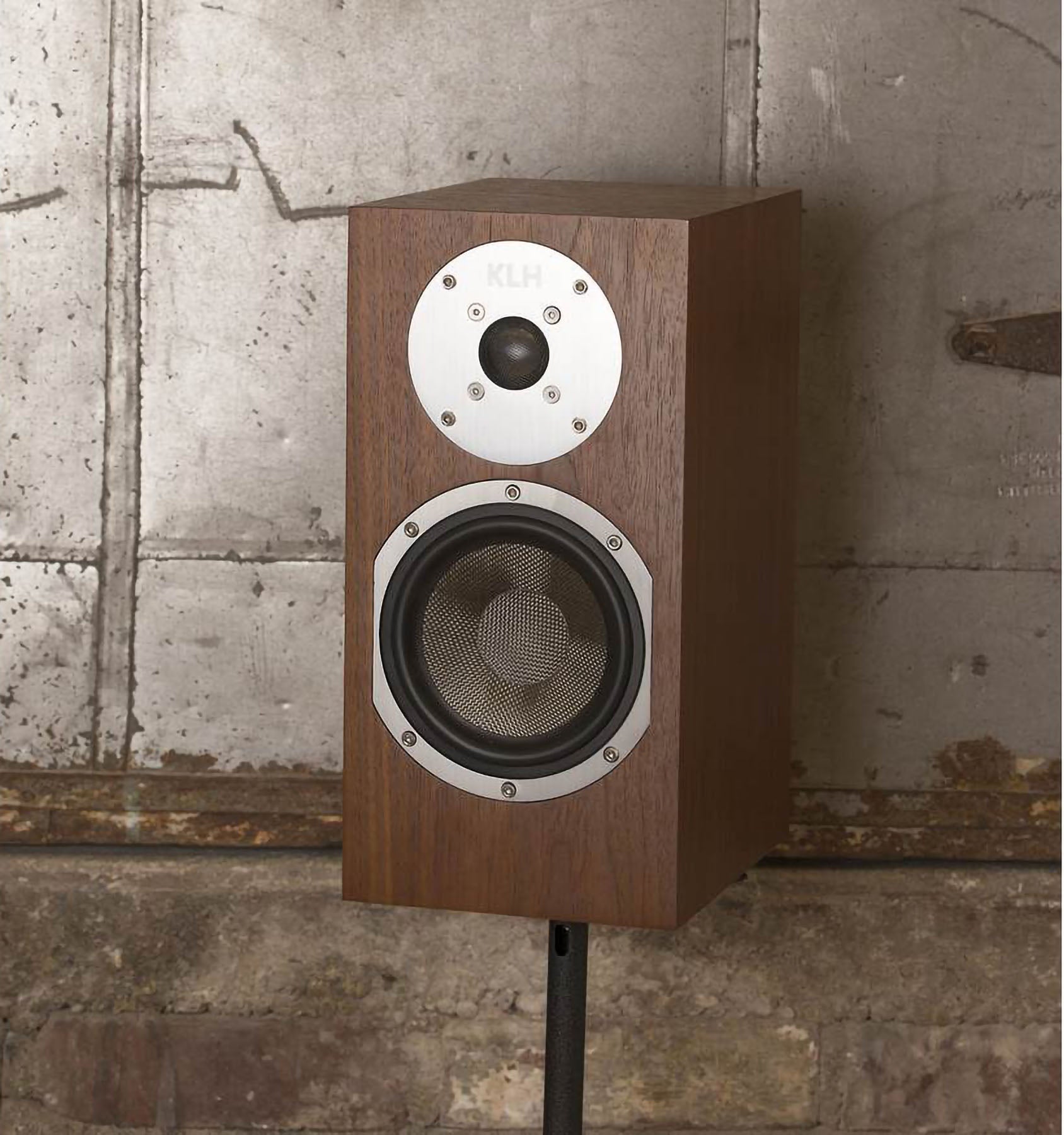 KLH Albany 2-Way Bookshelf Speakers (pair) - Walnut [ex-demo]