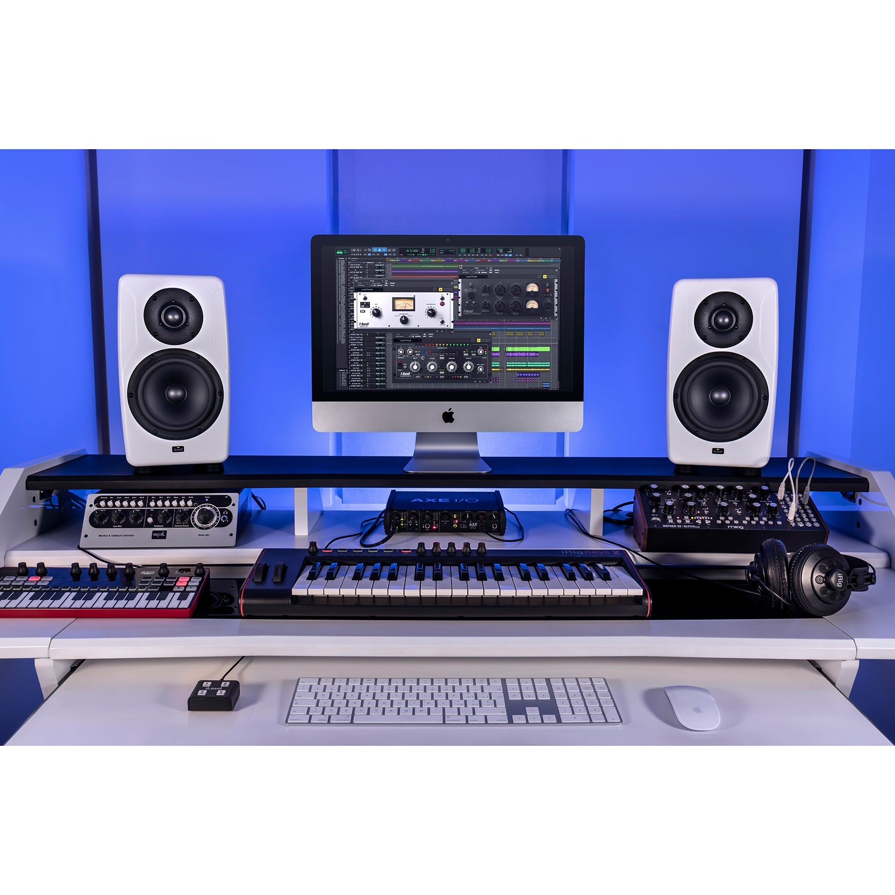 IK Multimedia iLoud Precision 6 Active 2-way 150W 6.5- inch Studio Monitor (pair)