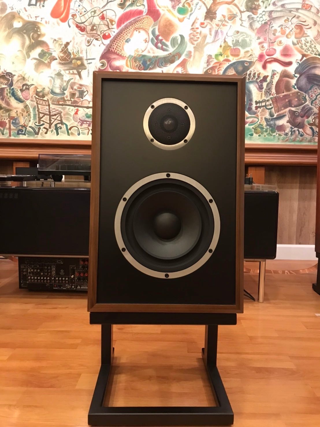 KLH Model Three Bookshelf Speakers - Pair