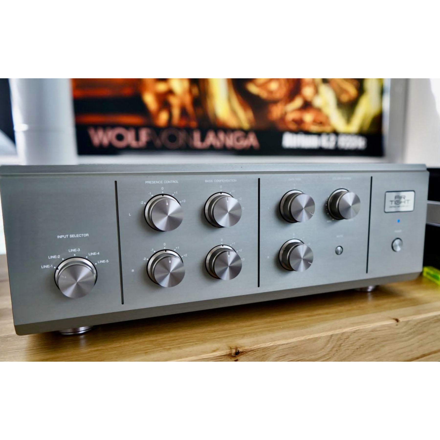 Air Tight ATC-7 Flagship Preamplifier