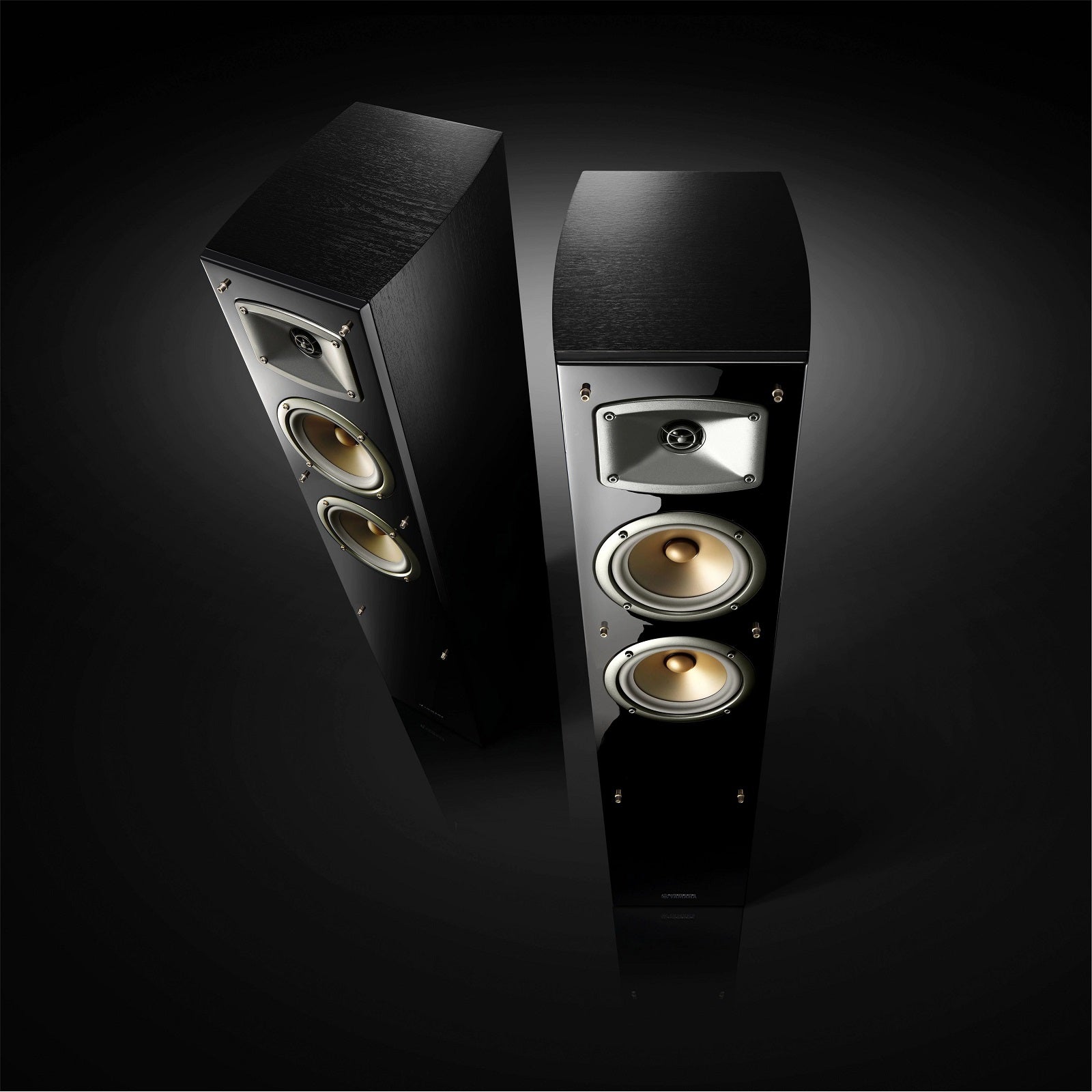 Yamaha NS-F330 2-way, 3-speaker Floorstanding Speakers (pair)