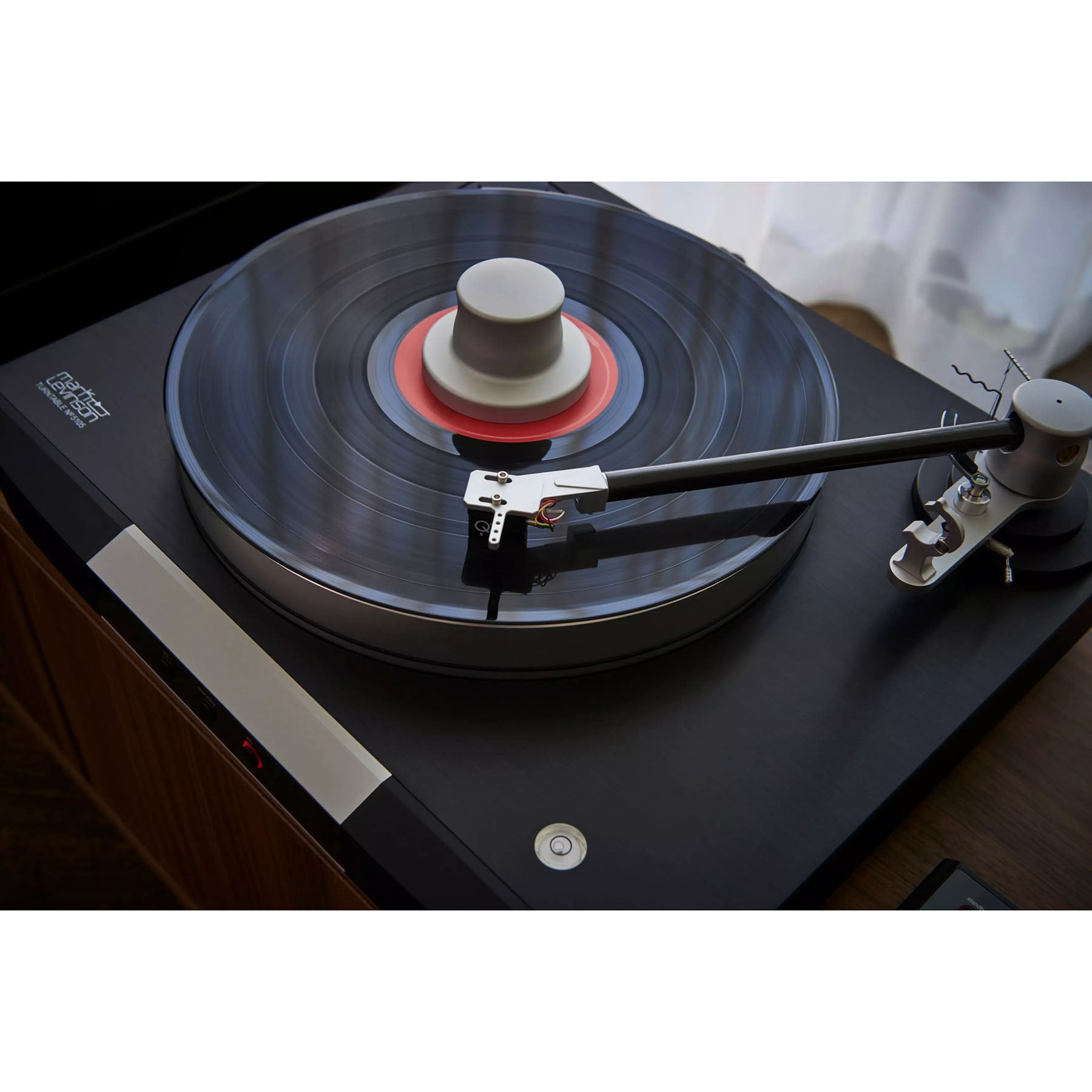 Mark Levinson No 5105 High-Performance Turntable with Moving Coil Cartridge [Ex-Demo]