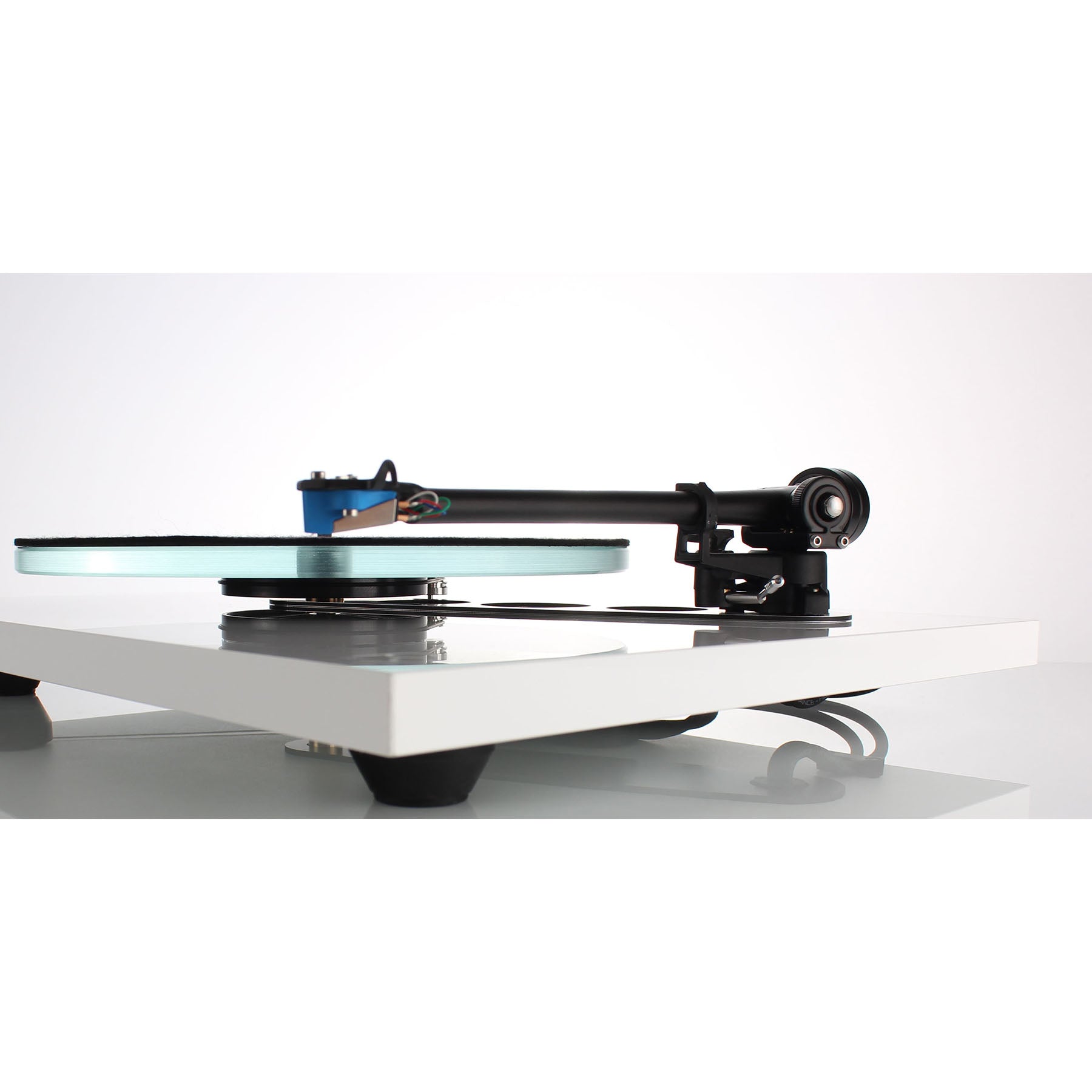 Rega RB330 Tonearm