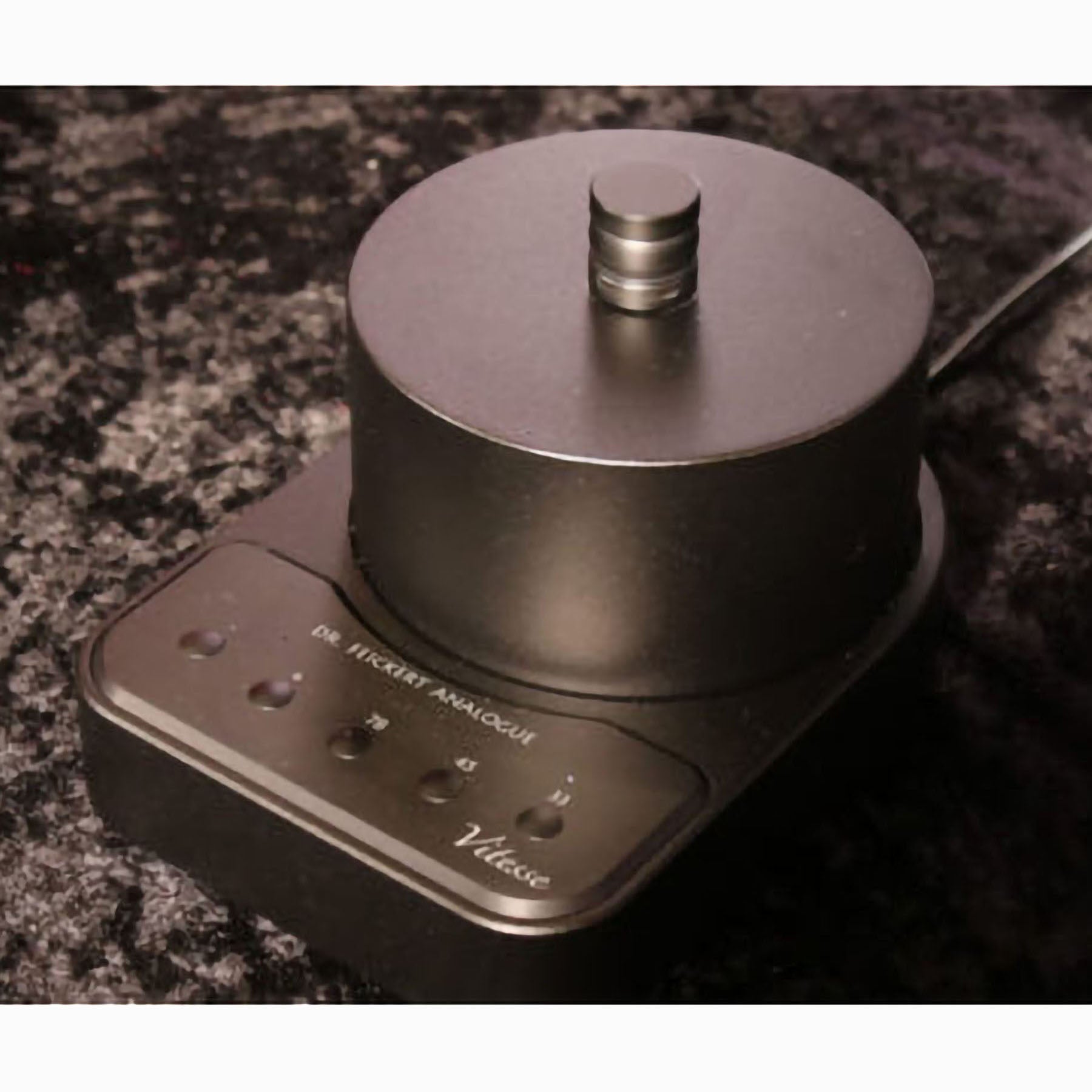 Dr. Feickert Analogue Vitesse Turntable Motor with Integrated Control